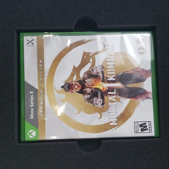 Mortal Kombat Kollector's Edition Figure /Game for X Box series X - Picture 5 of 15